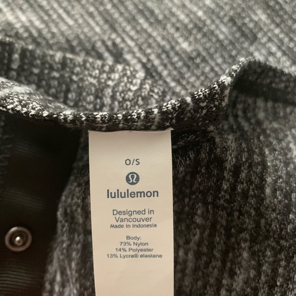 Lululemon scarf - Picture 3 of 4